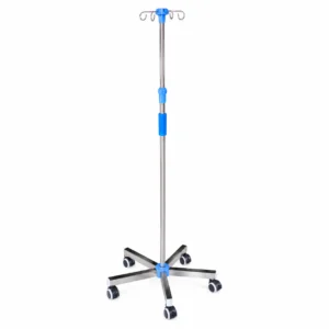 Infusionsständer auf fahrbarem Untersatz mit blauen Höhenverstellklemmen (Medizingerät)