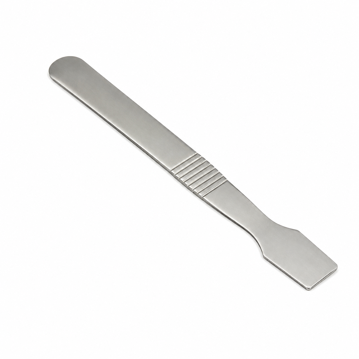 Edelstahlflachschaber mit abgerundeter Spitze und gerilltem Griffbereich zum Verstreichen von Butter oder Aufstrichen.